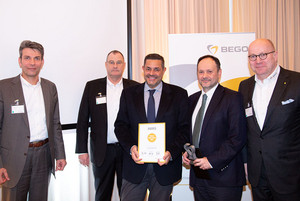 Mr. Sakis Samloglu, Owner of ESTETIKA Ltd. and Mr. Costas Christopoulos, General Manager are delighted to receive the Wilhelm-Herbst-Award for the best sales performance for BEGO Dental in 2019