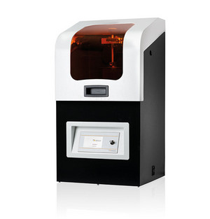 Besides the printer the BEGO Varseo 3D printing system offers an extensive portfolio out of scientifically secured materials, software tools and services.